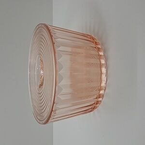 Jennyware Pink 7 1/2 in. Round Refrigerator Dish